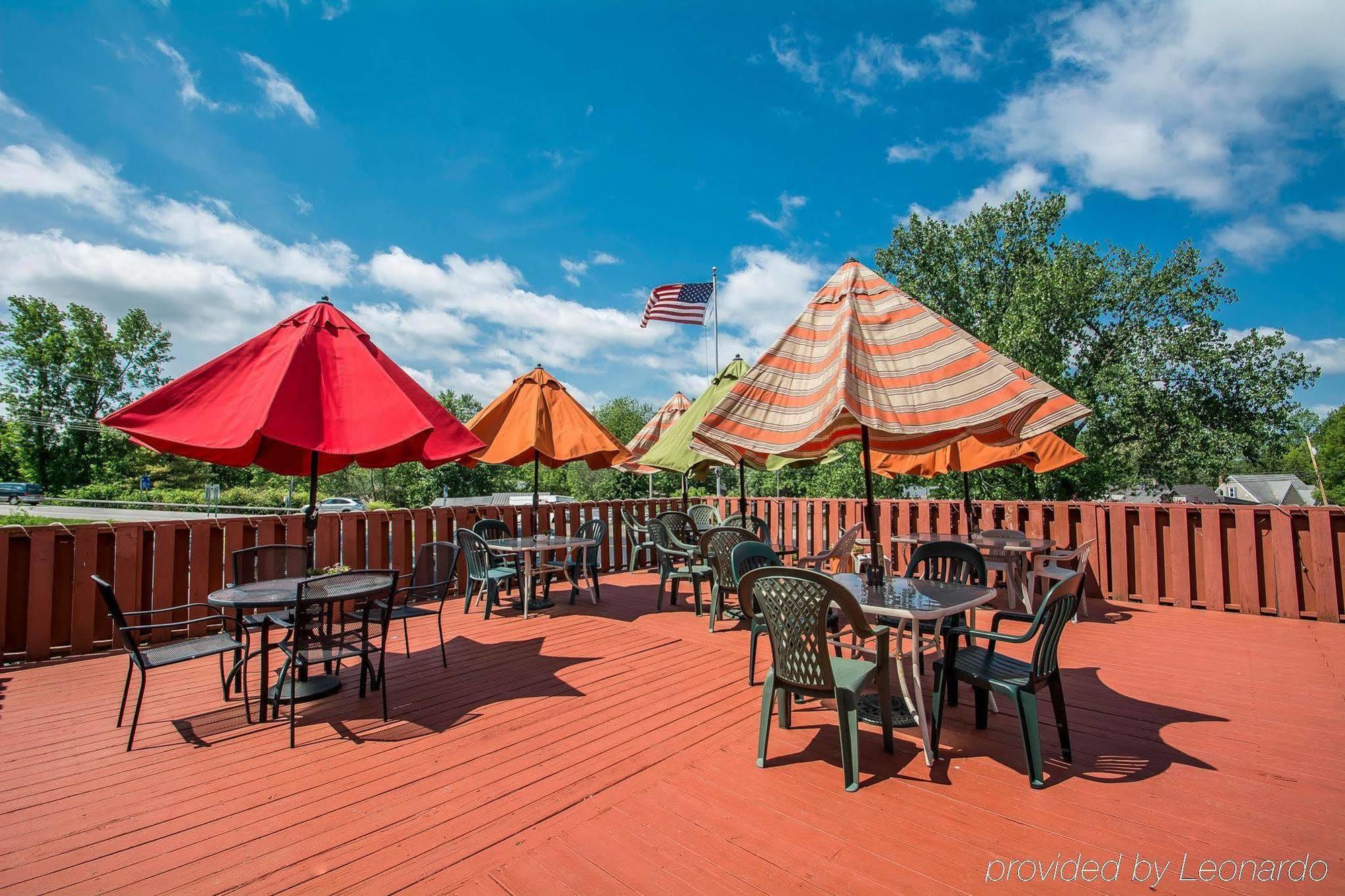 Rodeway Inn Lakeville Екстериор снимка